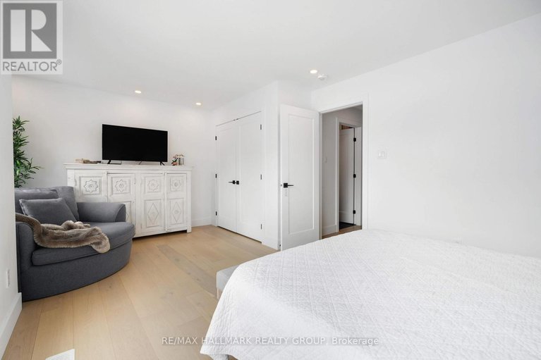 29307757/2167-rice-avenue/woodroffe/ottawa/ontario/K2A0C5_22