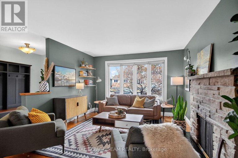 29456628/998-harkness-avenue-avenue/riverside-park/ottawa/ontario/K1V6P2_5