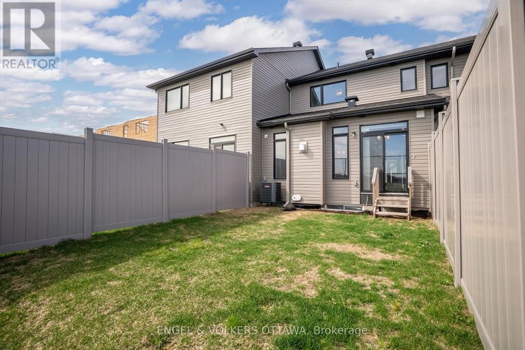 28268548/275-finsbury-avenue/stittsville-south/ottawa/ontario/K2S2Y2_34