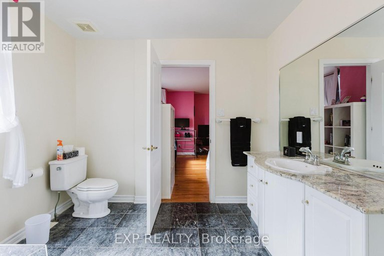 29381598/5472-wicklow-drive/manotick-village-manotick-estates/ottawa/ontario/K4M1C4_29