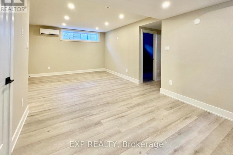 29112103/a-b-27-omeara-street/hintonburg/ottawa/ontario/K1Y2S8_20