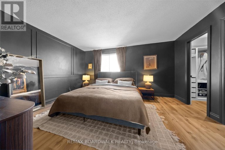 29576732/567-latour-crescent/fallingbrookgardenway-south/ottawa/ontario/K4A1P3_23