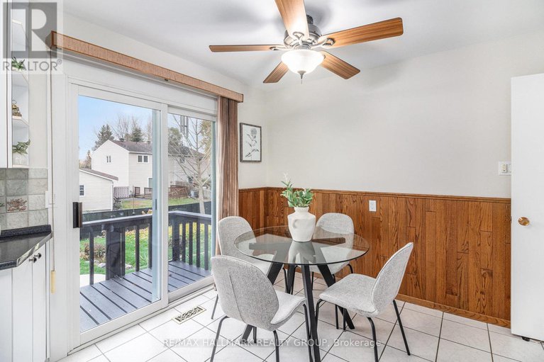 29090721/1366-metz-crescent/carson-grove/ottawa/ontario/K1K3Z5_17