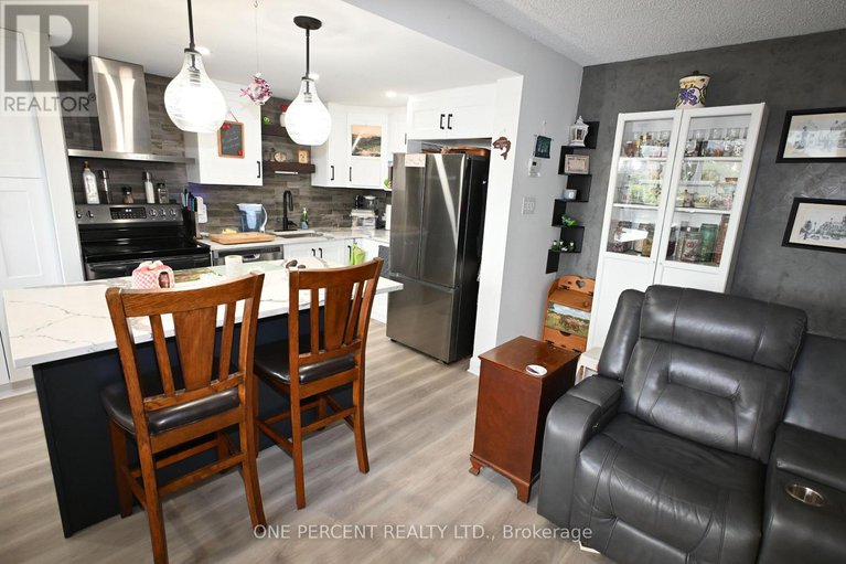 28860463/303-2625-regina-street/britannia/ottawa/ontario/K2B5W8_2