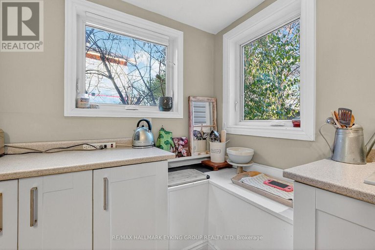 29121974/1762-scott-street/ottawa-west/ottawa/ontario/K1Y2N6_21