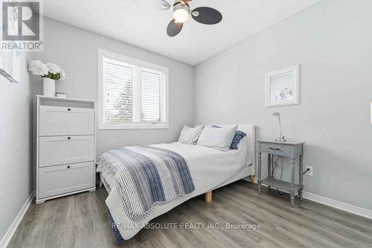 29423086/6145-lariviere-crescent/orleans-village/ottawa/ontario/K1W1C6_22