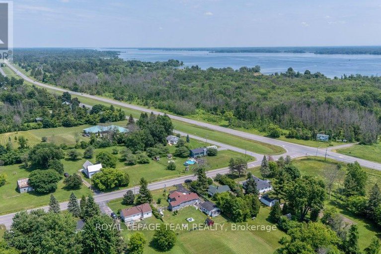 28525897/5466-county-8-road/south-dundas-williamsburgh-twp/south-dundas/ontario/K0C1X0_30