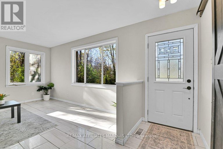28989293/21450-concession-10-road/south-glengarry-lancaster-twp/south-glengarry/ontario/K0C1A0_2