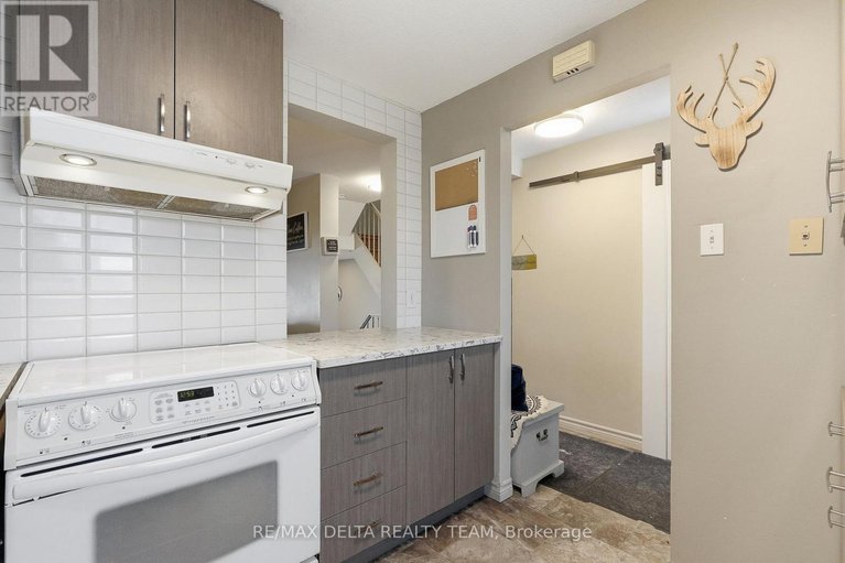 29438319/78-6821-bilberry-drive/convent-glen-north/ottawa/ontario/K1C2E8_8