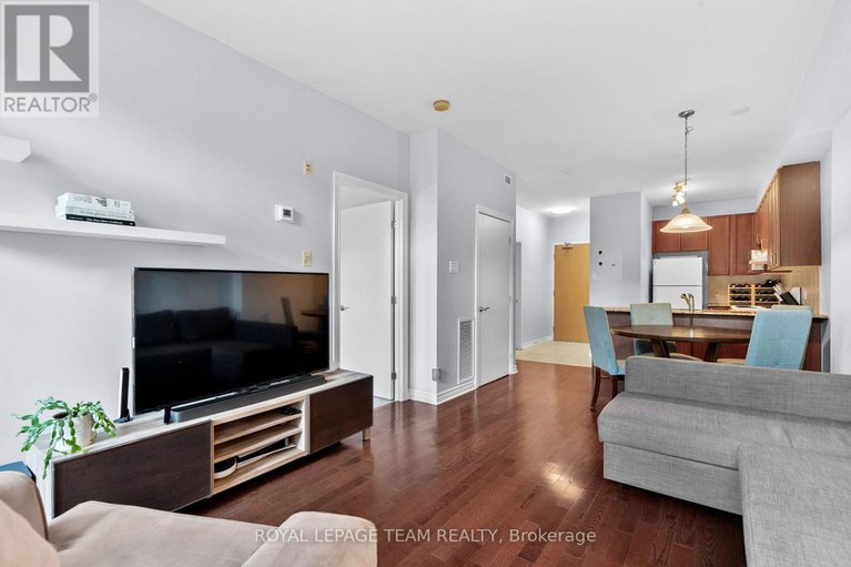 28831348/217-205-bolton-street/lower-townbyward-market/ottawa/ontario/K1N1K7_13