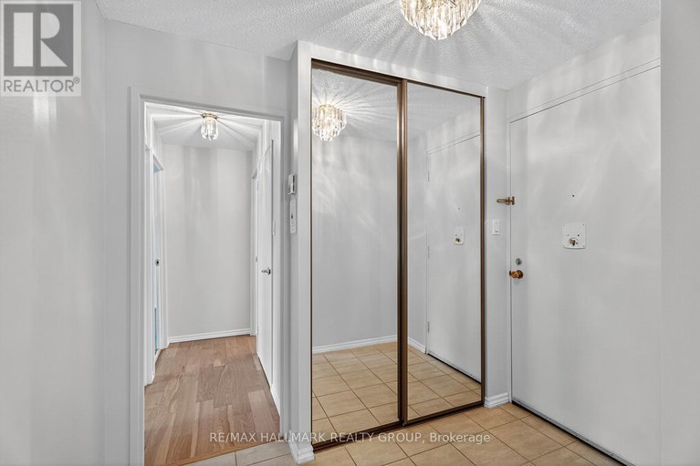 29441867/304-915-elmsmere-road/beacon-hill-south/ottawa/ontario/K1J8H8_16