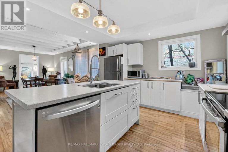 29121974/1762-scott-street/ottawa-west/ottawa/ontario/K1Y2N6_20