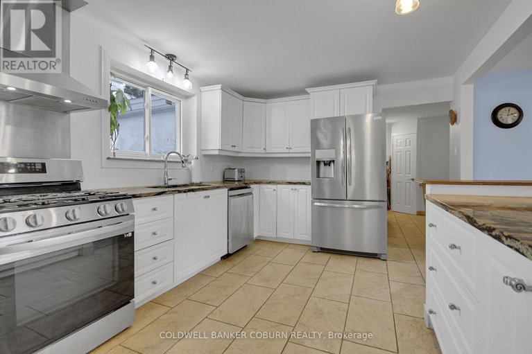28106172/1696-merwin-lane/augusta-twp/augusta/ontario/K0E1T0_18