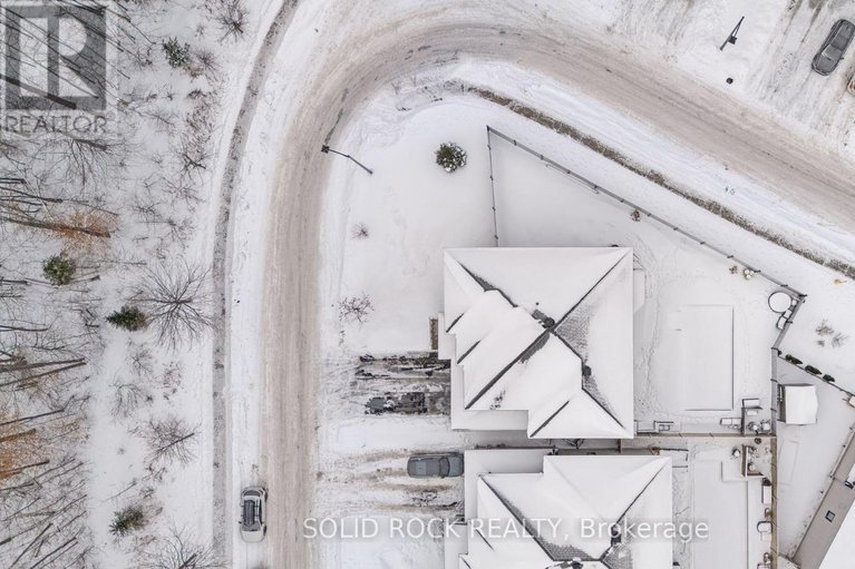 29234213/242-shinleaf-crescent/mer-bleuebradley-estatesanderson-park/ottawa/ontario/K1W0J2_42