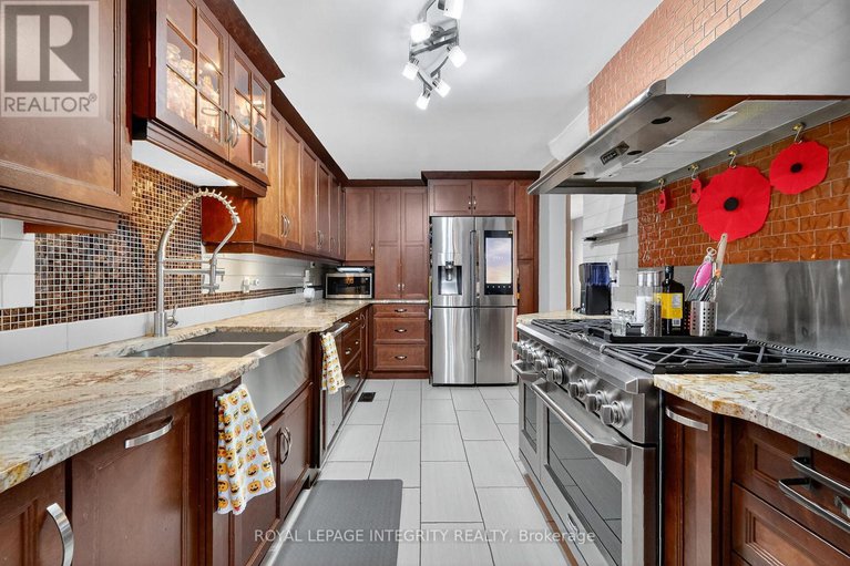 29013773/40-shadetree-crescent/borden-farmstewart-farmcarleton-heightsparkwood-hills/ottawa/ontario/K2E7R2_11