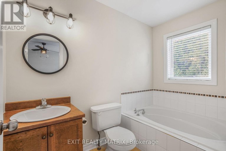 29648869/403-centenaire-street/embrun/russell/ontario/K0A1W0_18