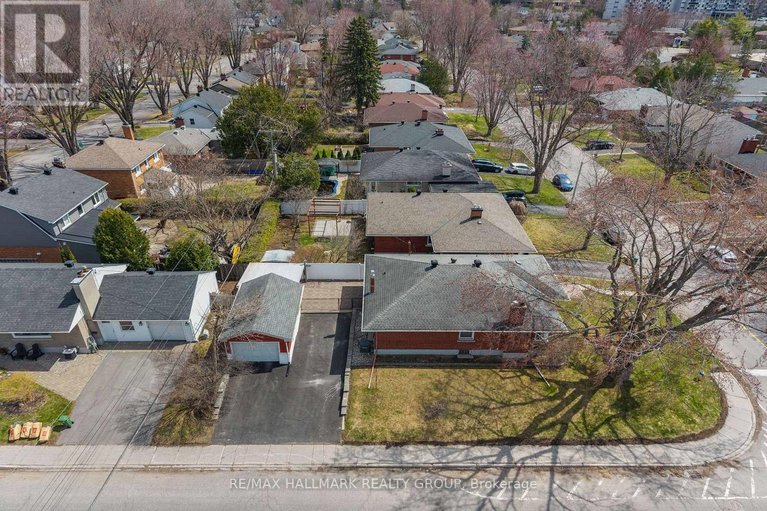 29657775/2075-neepawa-avenue/carlingwood/ottawa/ontario/K2A3L7_7