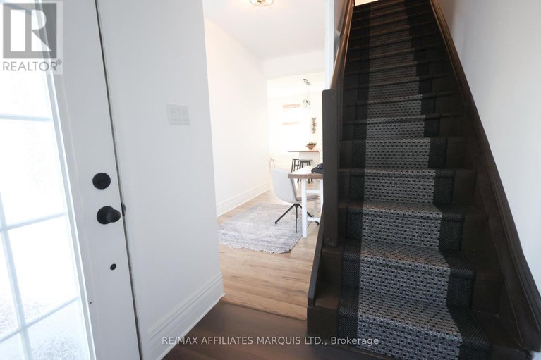 29078821/11-elgin-street-e/alexandria/north-glengarry/ontario/K0C1A0_31