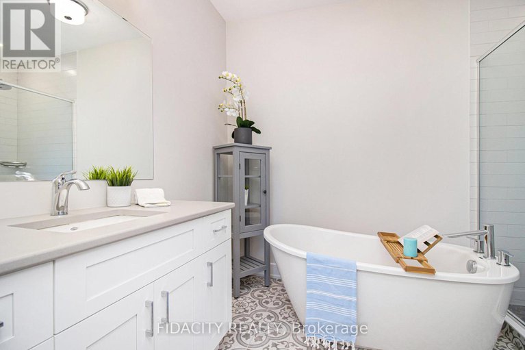 28939851/250-maygrass-way/remainder-of-stittsville-area/ottawa/ontario/K2S2K9_16
