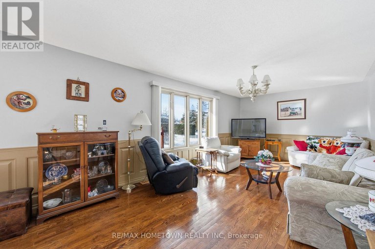29430737/12-fairholme-drive/south-dundas-williamsburgh-twp/south-dundas/ontario/K0C1X0_16