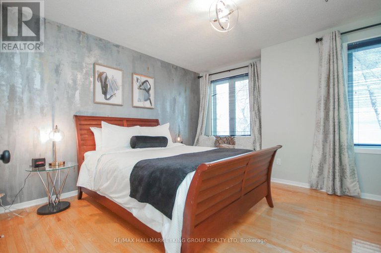 28220496/239-york-street/lower-town/ottawa/ontario/K1N5T9_29