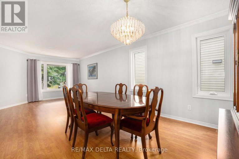 28529206/664-arc-en-ciel-street/fallingbrookgardenway-south/ottawa/ontario/K4A3H8_9