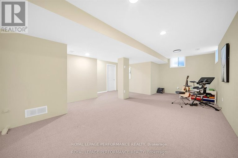 29636458/262-tempest-drive/stittsville-north/ottawa/ontario/K2S0K6_24