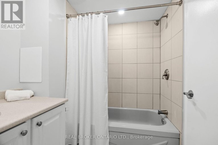 28879794/2931-southmore-drive-e/riverside-park-south/ottawa/ontario/K1V6Z2_39