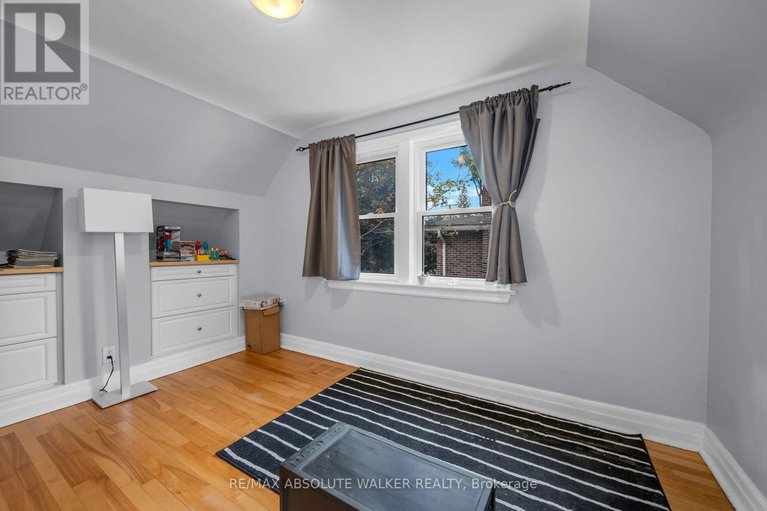 28894597/899-maplewood-avenue/queensway-terrace-north/ottawa/ontario/K2B5V6_11