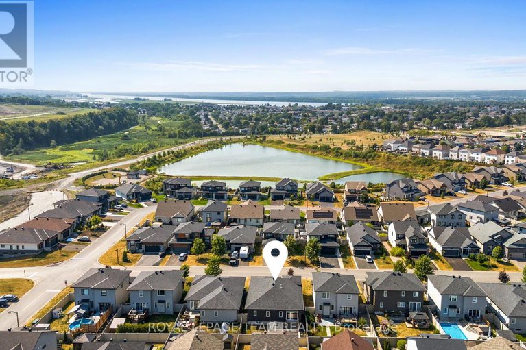 28752380/14-granite-street/clarencerockland-twp/clarence-rockland/ontario/K4K0J2_49