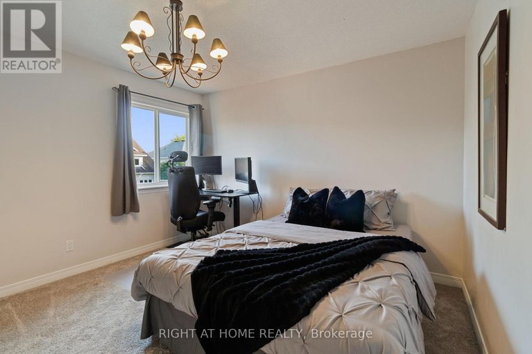 29253962/139-locheland-crescent/barrhaven-east/ottawa/ontario/K2G6H3_24