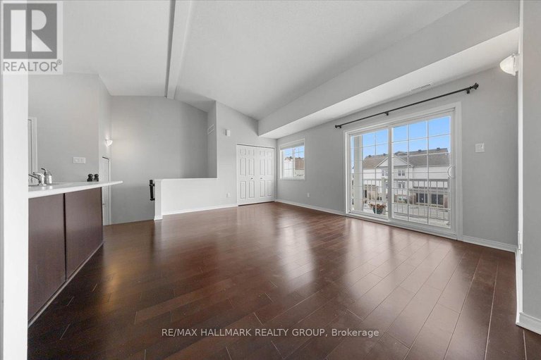 29489941/i-102-artesa-private/emerald-meadowstrailwest/ottawa/ontario/K2S0J8_17