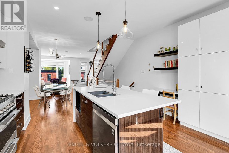 28835279/353e-booth-street/west-centre-town/ottawa/ontario/K1R7K1_18