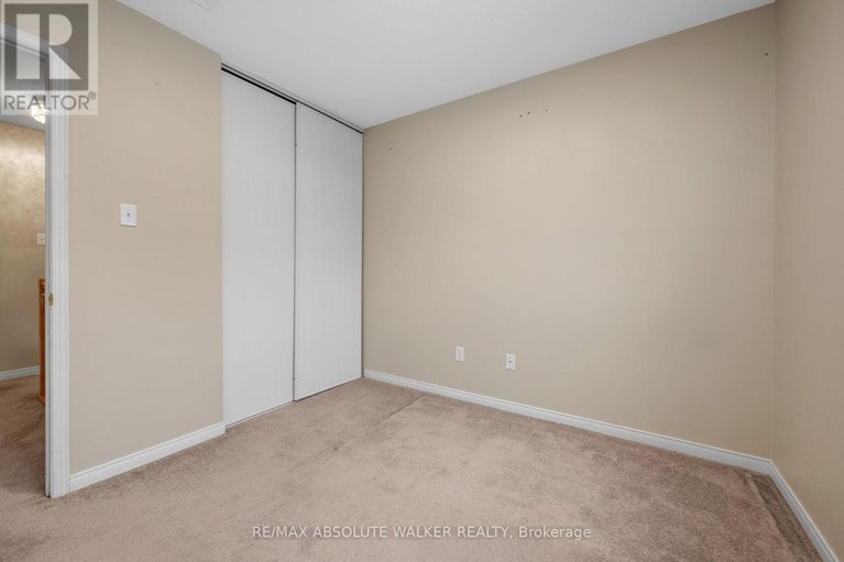 29164977/1679-greywood-drive/chateauneuf/ottawa/ontario/K1C4W3_24