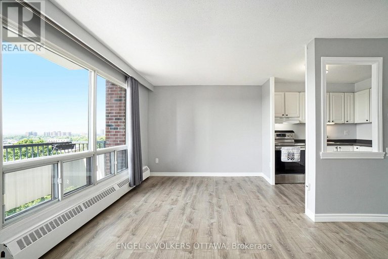 28428926/817-20-chesterton-drive/borden-farmstewart-farmcarleton-heightsparkwood-hills/ottawa/ontario/K2E6Z7_9