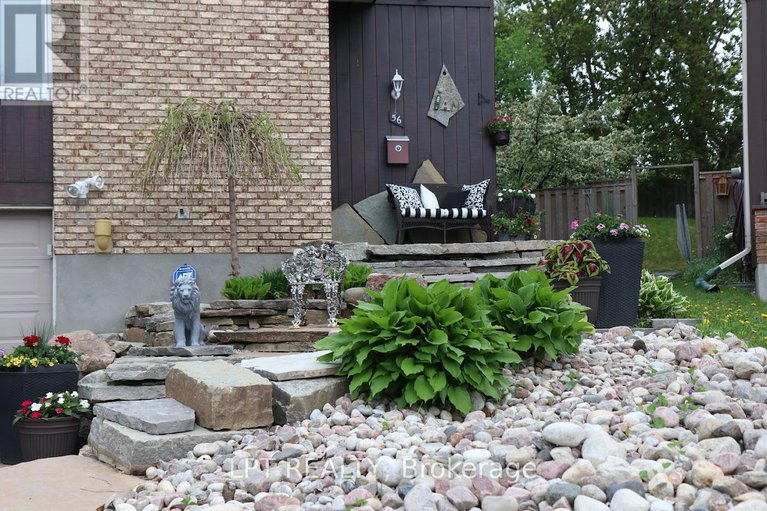 29254445/56-sandhurst-court/mooneys-bayriverside-park/ottawa/ontario/K1V9V4_50