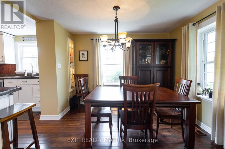 28874939/1467-wade-road/russell-twp/russell/ontario/K4R1E5_14
