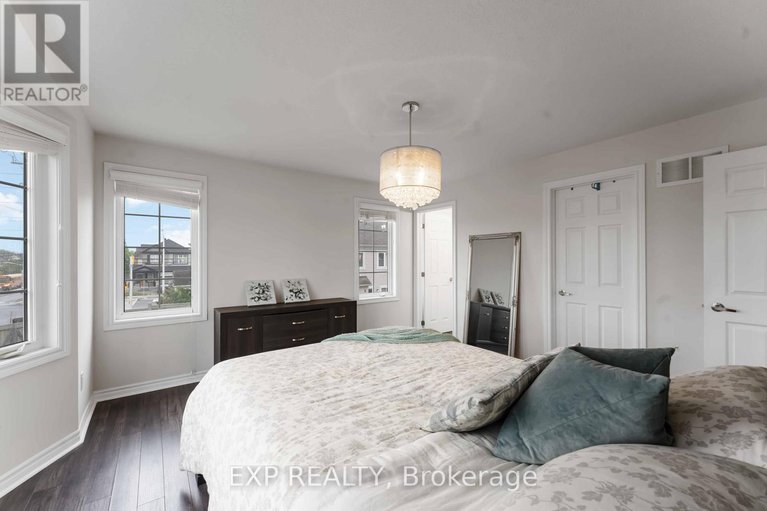 28403704/226-par-la-ville-circle/stittsville-north/ottawa/ontario/K2S0T6_18
