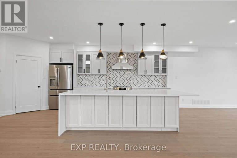 29043769/6819-notre-dame-street/chateauneuf/ottawa/ontario/K1C1H4_7