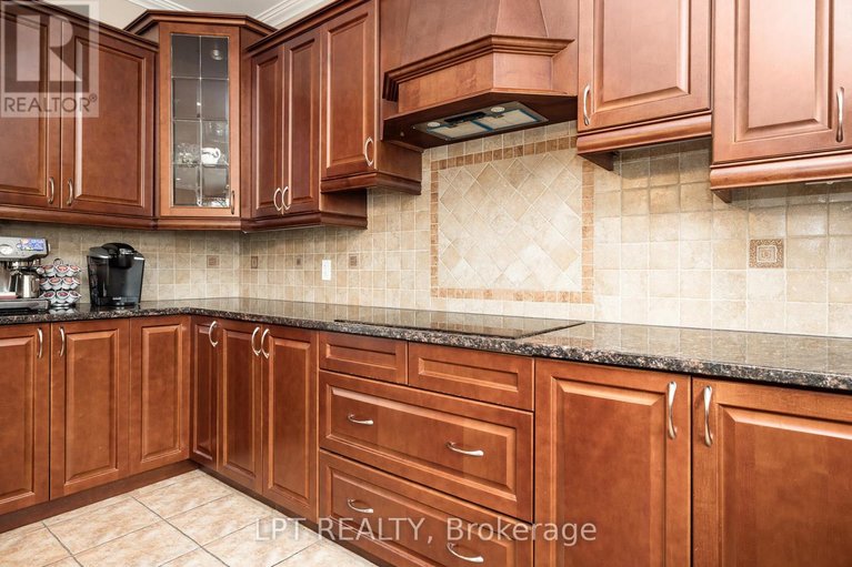 29676638/415-landswood-way/stittsville-south/ottawa/ontario/K2S0A3_10