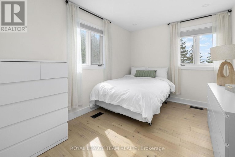 29577963/1386-johnston-drive/greely/ottawa/ontario/K4P1A6_19