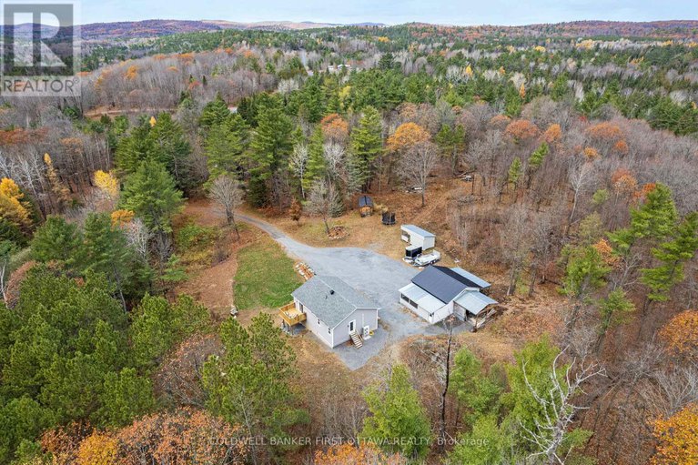 29065809/946-french-line-road/lanark-highlands-darling-twp/lanark-highlands/ontario/K0G1K0_2