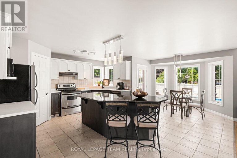 28671213/41-blackshire-circle/stonebridge/ottawa/ontario/K2J5M2_10