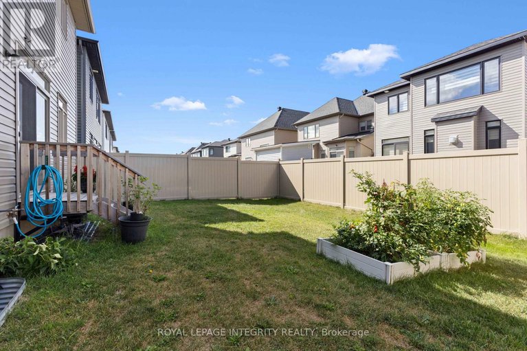 28913277/107-heirloom-street/riverside-southgloucester-glen/ottawa/ontario/K4M0L3_42