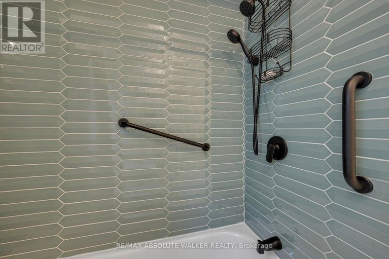 29607391/1641-frenette-street/fallingbrookgardenway-south/ottawa/ontario/K4A5B7_29