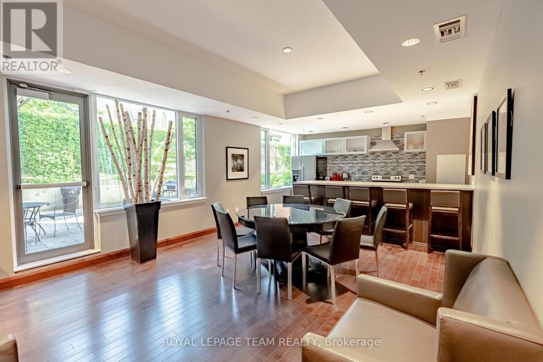 28822090/1209-238-besserer-street/sandy-hill/ottawa/ontario/K1N6B1_21