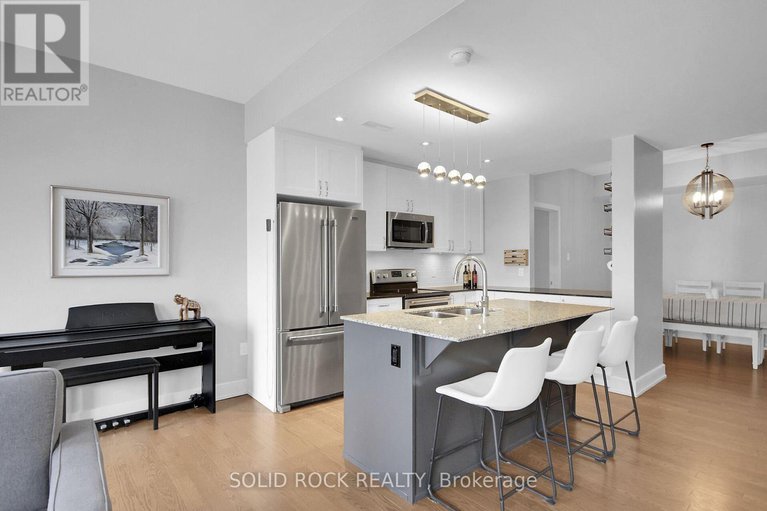 28510618/301-345-elizabeth-cosgrove-private/mer-bleuebradley-estatesanderson-park/ottawa/ontario/K1W0K6_10