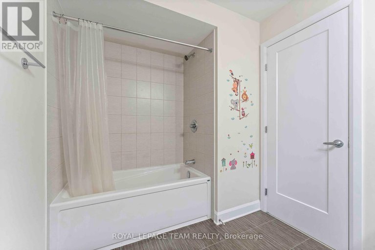 28414492/325-cosanti-drive/remainder-of-stittsville-area/ottawa/ontario/K2S2W6_30