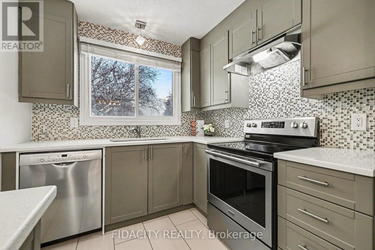 29399731/53-morton-drive/glencairnhazeldean/ottawa/ontario/K2L1W9_11