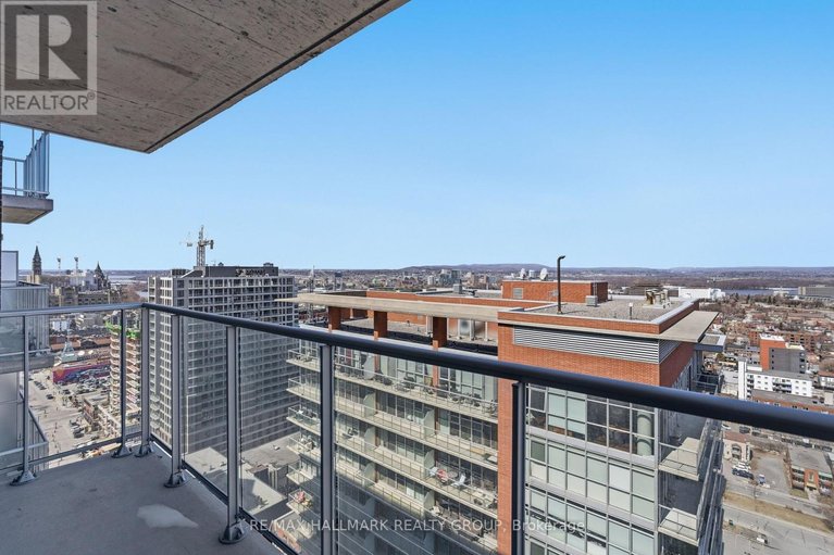 29589387/2406-180-george-street/lower-townbyward-market/ottawa/ontario/K1N0G8_21